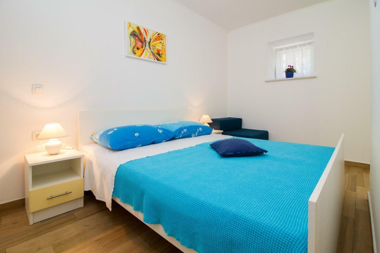 Studio Apartment Zeljka Pula Exterior foto